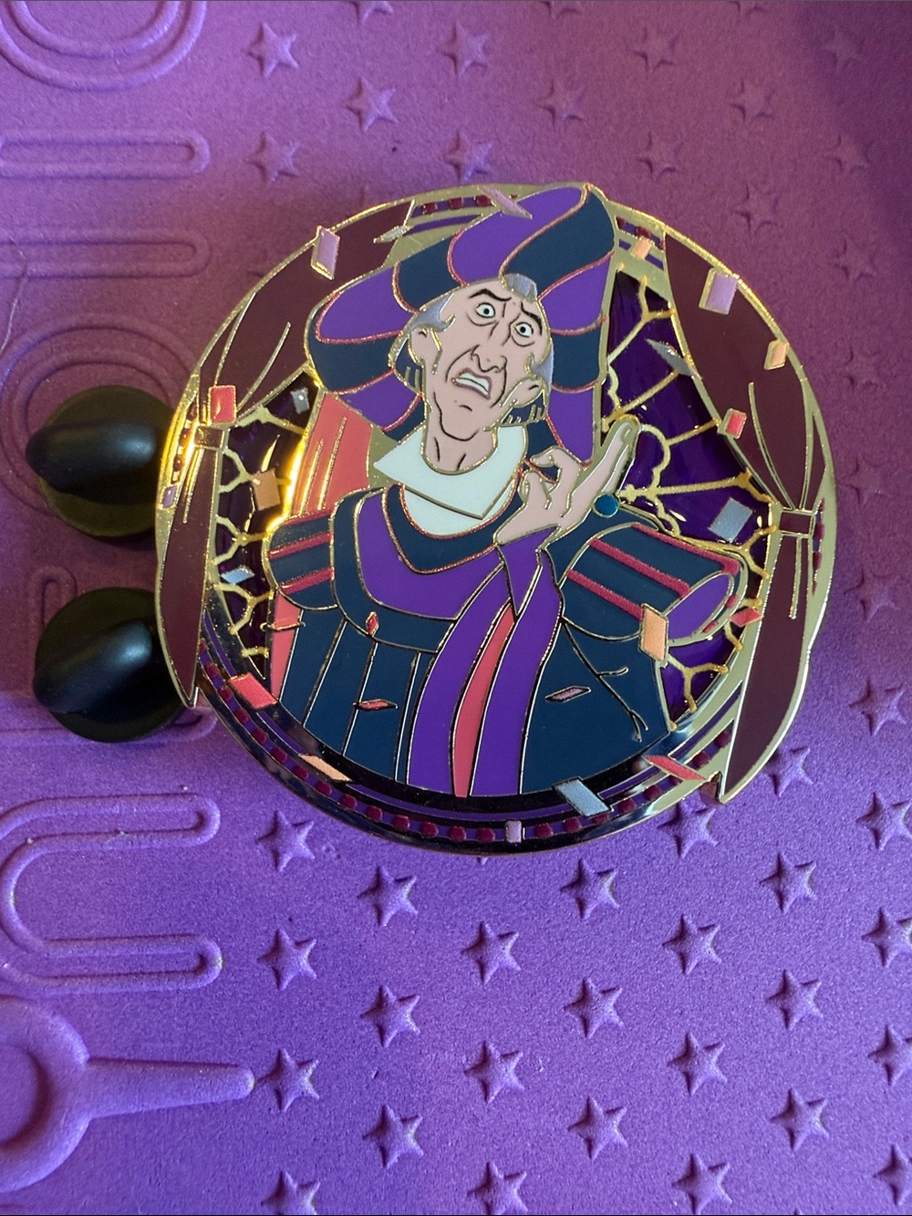 Disney The Hunchback of Notre Dame enamel pin- Judge Claude Frollo